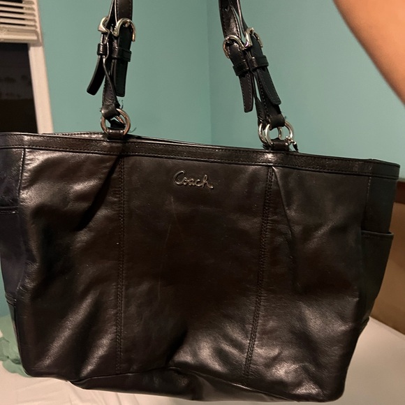 Black Coach Bag - Picture 2 of 4